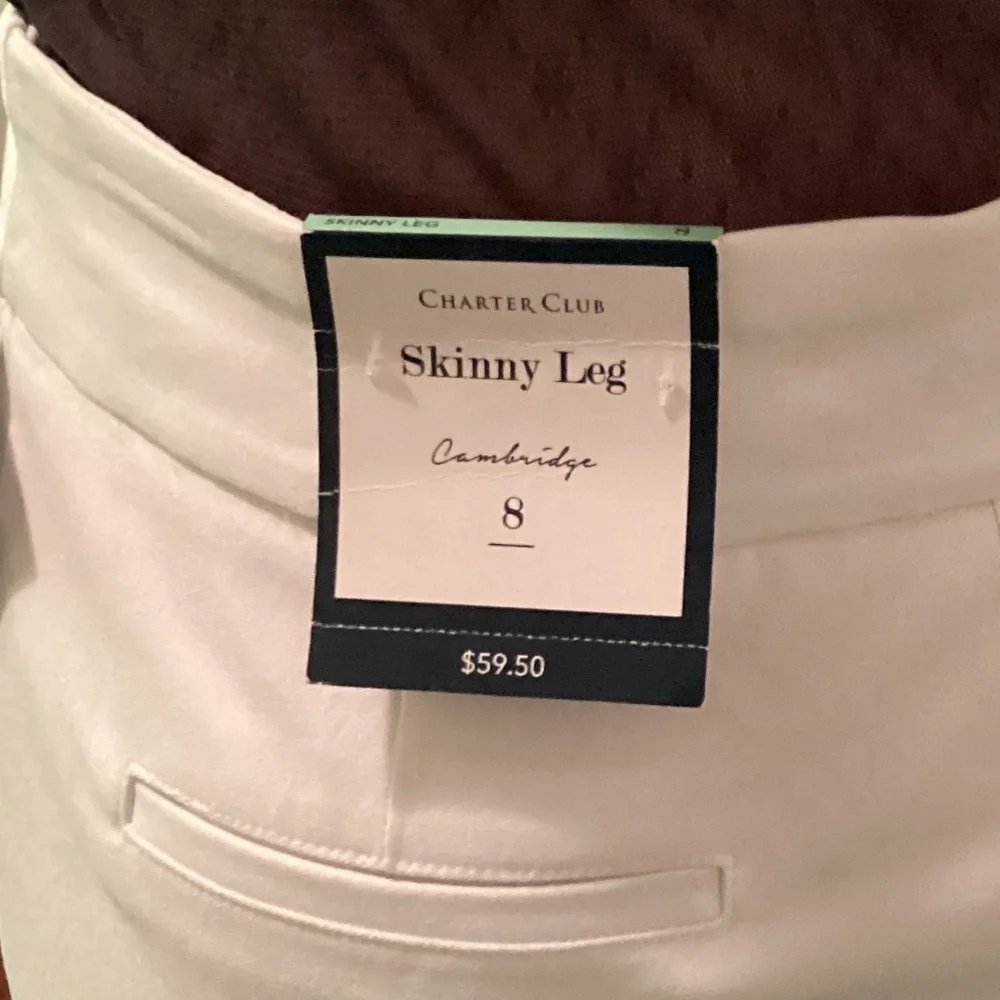 CHARTER CLUB white size 8 skinny leg smoothing waist pants. - Picture 5 of 11